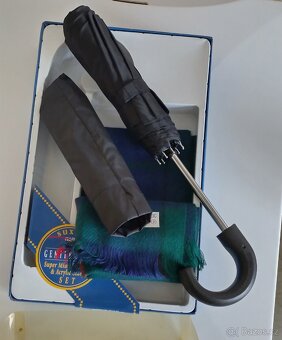 Dárek pro muže: šála a deštník - 4