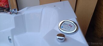 Hydromasážní vana - 4