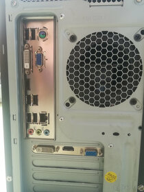 Počítač Intel Core i3 530 6GB RAM - 4