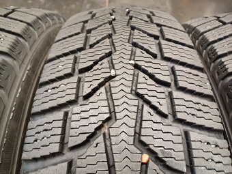 Zimní pneu Nokian 205/16C 110/108S - 4