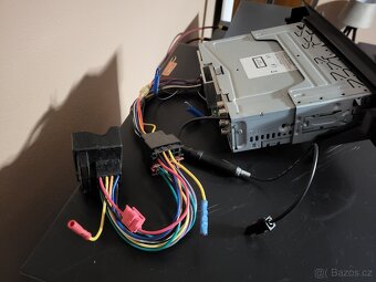 Rádio BMW E90 Kenwood KDC-BT52U - 4