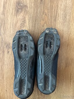 Cyklotretry GIRO vel.40 - 4
