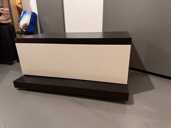 TV stolek, můžete to udělat přímo z televize 8550 (73 dole) - 4