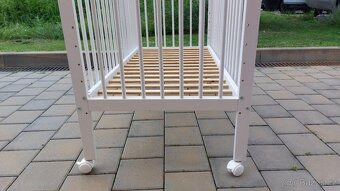 Dětská postýlka borovice bílá, vyndavací příčky, 120 x 60 c - 4