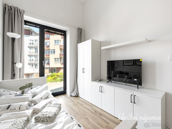 Pronájem bytu 1+kk, Za černým mostem, Kyje,  16 500Kč/měs, 2 - 4