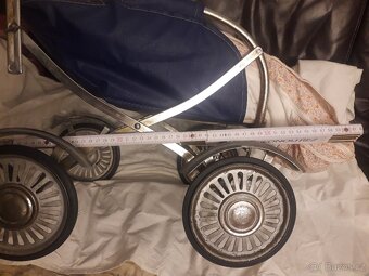 Kočárek pro panenky - 4