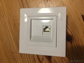 Prodám datovou zásuvku - 4