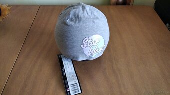 NOVÁ PĚKNÁ DĚTSKÁ VELMI TEPLÁ VESTA ZA POLOVINU.VELIKOST 140 - 4