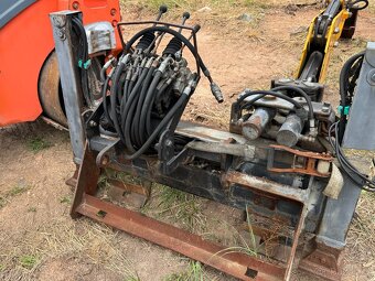 Podkopové rameno pro smykový JCB Robot - 4