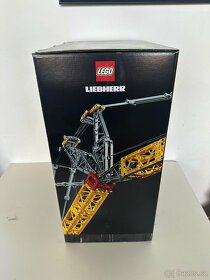 Lego Technic 42146 Pásový jeřáb Liebherr LR - 4