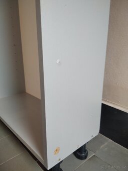Policova skrinka v235 x s121 x h.25, stavitelne nozicky. - 4