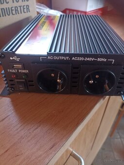 Měnič napětí 24V/230V 1000W - 4