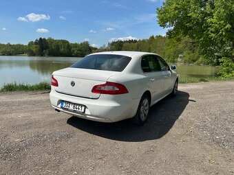 Škoda Superb 1.6 TDi 77kW Ambition 2012 - 4