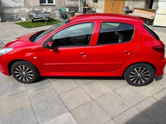 Peugeot 206+ 1,4i MT5, r. 2010 - 4