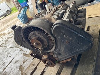 Motor Tatra 613 - 4