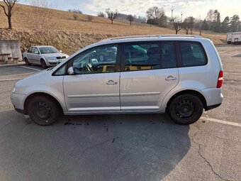 Volkswagen Touran 2.0 Tdi 100Kw - 4