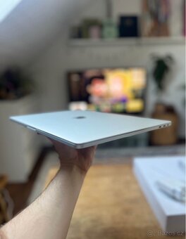 Macbook Pro - 500Gb SSD, 16Gb RAM, Intel Core i7 - 4