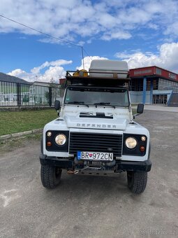 Land Rover Defender 110 - 4