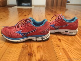 Mizuno Wave Rider sportovní obuv 37 - 4