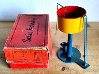 Vláčky - rezervoár na vodu, Hornby, Francie, 1930 - 4