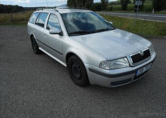 Škoda Octavia 1,6 75 kW KLIMA Historie benzín - 4