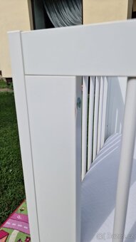 Dětská postýlka s matrací 1200,-Kč - 4