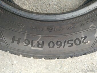 Prodám zimní gumy Barum Polaris 5 205 /60 R16 - 4