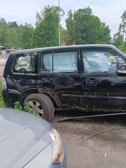 Mitsubishi Pajero 4 3.2 147kw bourane - 4
