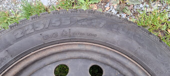 225/55/17 zimní - 4