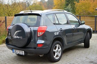 Toyota Rav4 2.2D 100kW, 4x4, SUV, Manual - 4