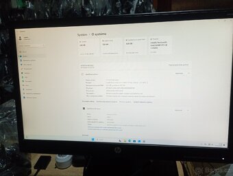 Sestava obsahuje HP ProDesk 400 G5  , Monitor HP VH22 22'' - 4