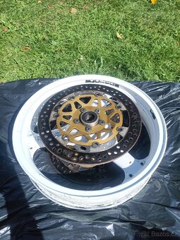 Přední kolo Kawasaki - 4