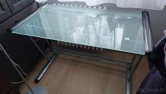 Skleněný stůl - 4