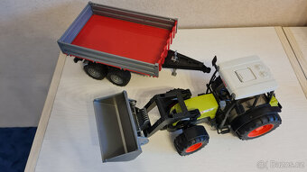 BRUDER TRAKTOR S PŘÍVĚSEM - 4