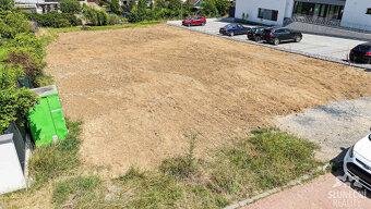 Stavební pozemek 1004 m² v Popůvkách u Brna – ideální pro ro - 4