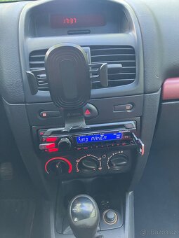 Renault Clio 1.2 16V - 4