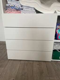 REZERVACE Prebalovaci pult Ikea Smastad - 4