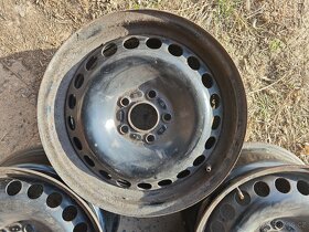 Prodám sadu disků 7Jx16H2 ET18 rozteč 5x110 na vozy VOLVO - 4