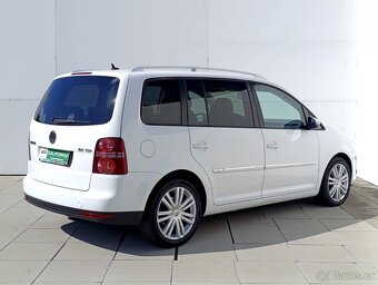 Volkswagen Touran 2.0 TDi 7míst, kůže, tempomat - 4