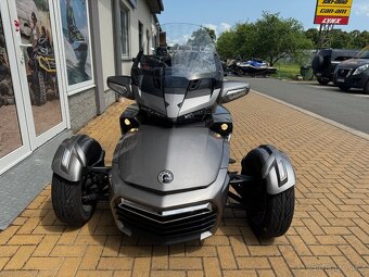 Tříkolka Can-Am Spyder F3-LTD - 4