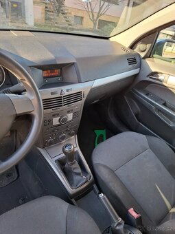 Opel Astra 1,7cdti R.v. 2007 hatchback - 4