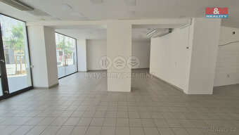 Pronájem obchodních prostor, 121 m2, Kladno, ul. Komenského - 4