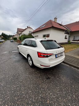 Škoda Superb Combi 2.0 tdi 110kw - 4