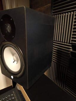 Studiové monitory Yamaha HS80M – pár - 4