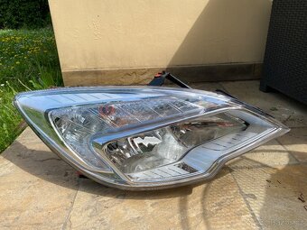 Opel Meriva světlomet - 4