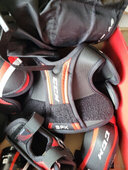 Startovací hokejová výzbroj CCM - 4