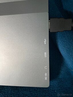 Přenosný Monitor 15palců - s akumulátorem - 4