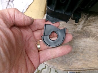 AUDI A6 , C6 4F2 / 4F5 - Přední světla D2S - 4