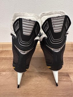 Dětské lední brusle Bauer, vel. 35/2R - 4