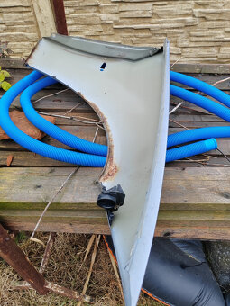 BMW E90-91,přední blatníky, - 4